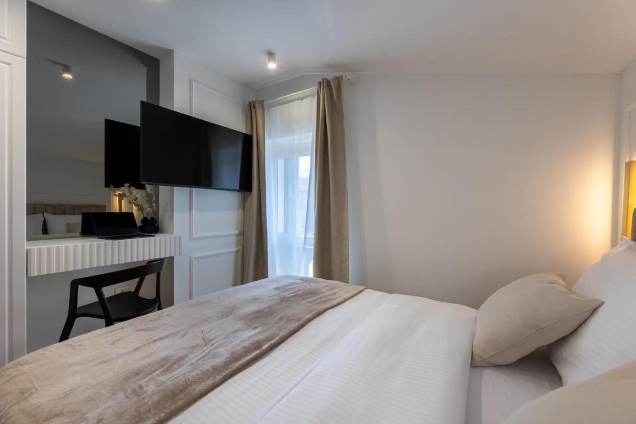 Palace Luxury Rooms Сплит Екстериор снимка